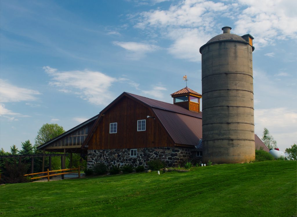 Wisconsin Wedding Venue Barn Cedar Hill Barn