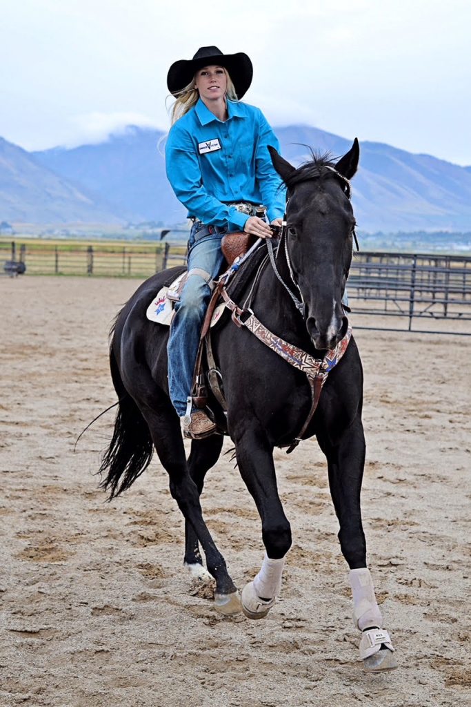 Amberley Snyder Barrel Racing on Faith